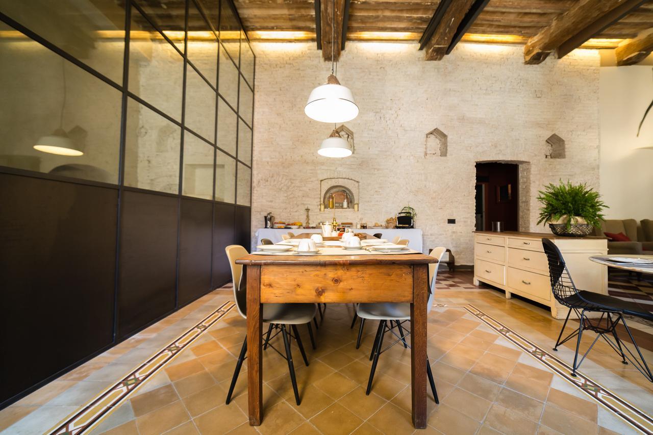 Casatorre Dei Leoni Dimora Storica Bed & Breakfast Siena Eksteriør bilde